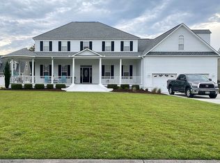200 Phillips Landing Dr, Morehead City, NC 28557