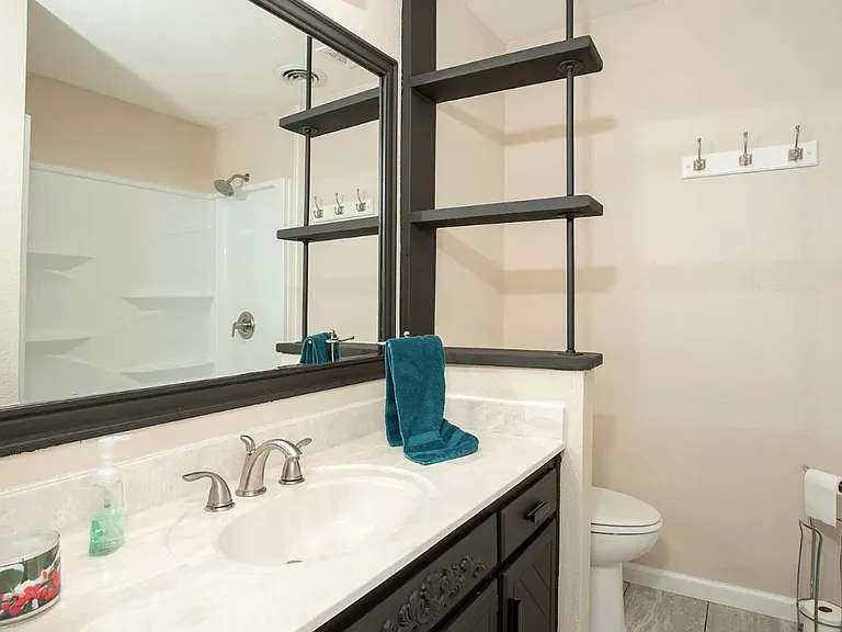 3301 Winton Dr — Photo 16