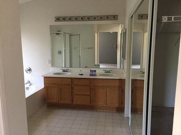 Master Bathroom with walk-in closet