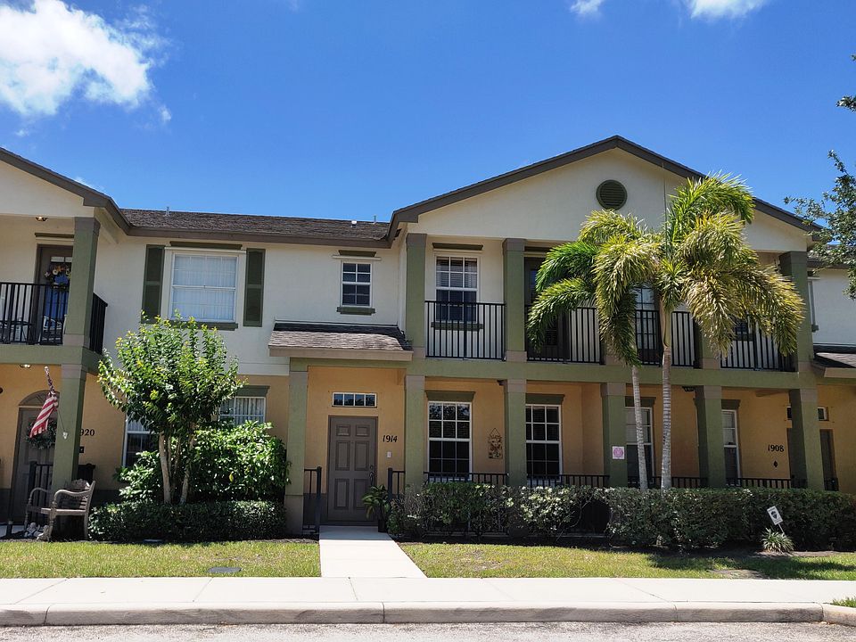 Home For Sale In East Lake Village