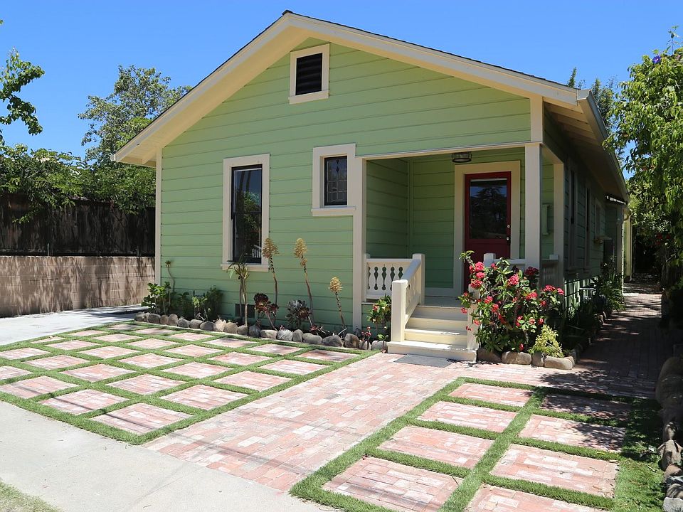 1st image of 2204 Parkway Dr