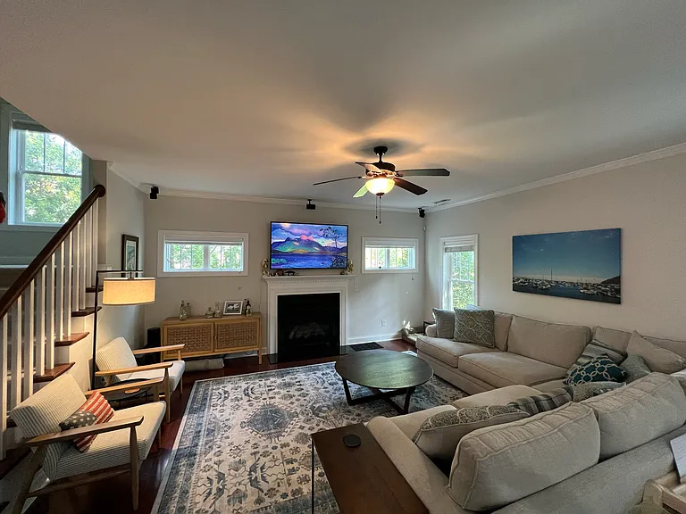 1 Laurel Valley Ct — Photo 3