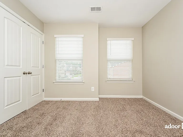 404 Rankin Cir — Photo 8