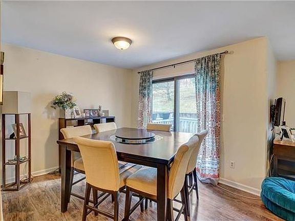 5th image of 79 McBee Ct