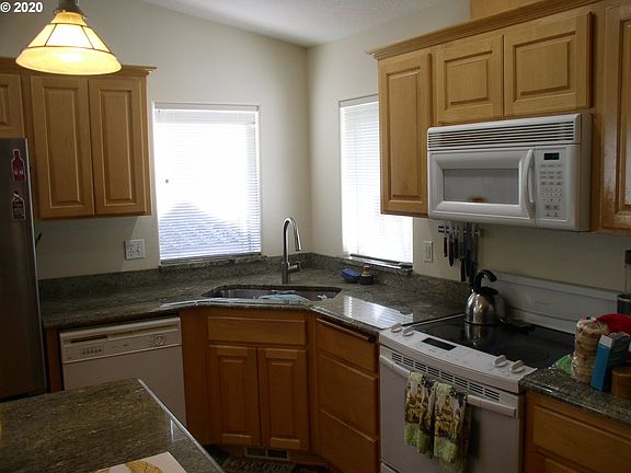 2nd image of 12942 SE La Cresta Dr