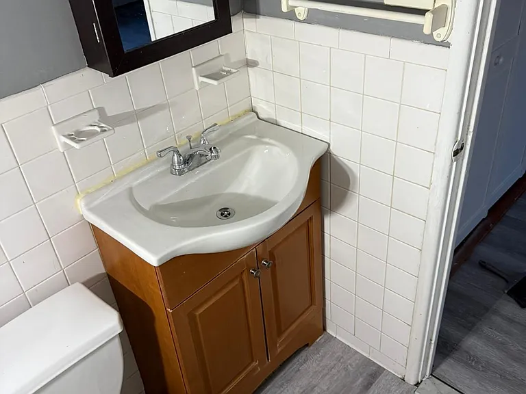 191 Oak St #B6 — Photo 4