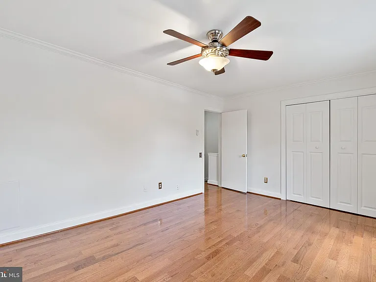 9652 Marston Ln — Photo 15