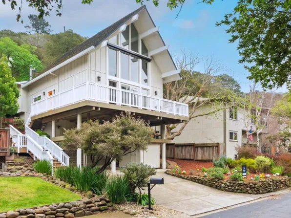 3224 E Laurel Creek Rd, Belmont, CA 94002