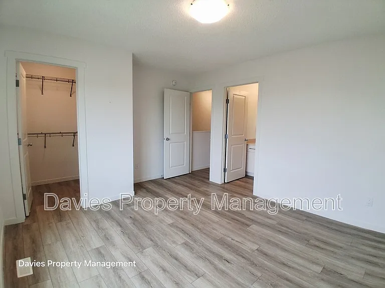 32 Jensen Gate — Photo 7