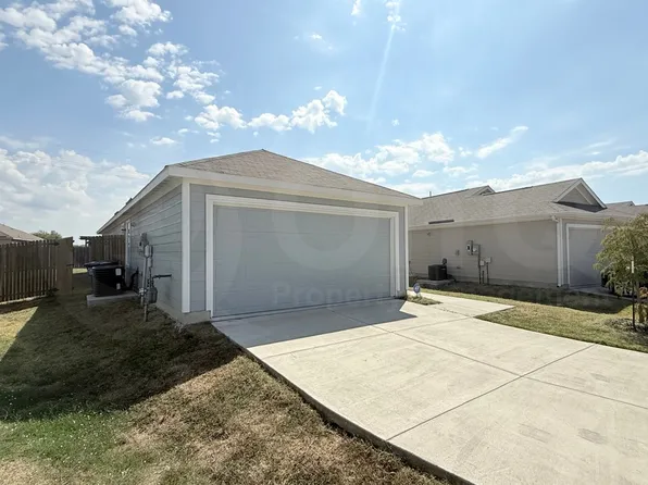 1005 Desert Willow Dr, Princeton, TX 75407
