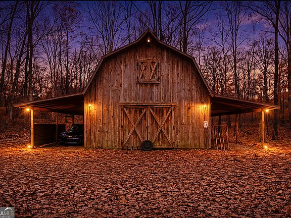 2nd image of 1060 Bethel Rd NW