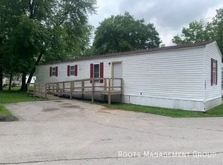 8725 Wabash Ave TRAILER 105, Terre Haute, IN 47803