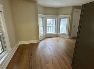 732 Park Ave, Racine, WI 53403
