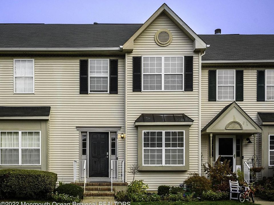 1st image of 64 Cohasset Ct #106