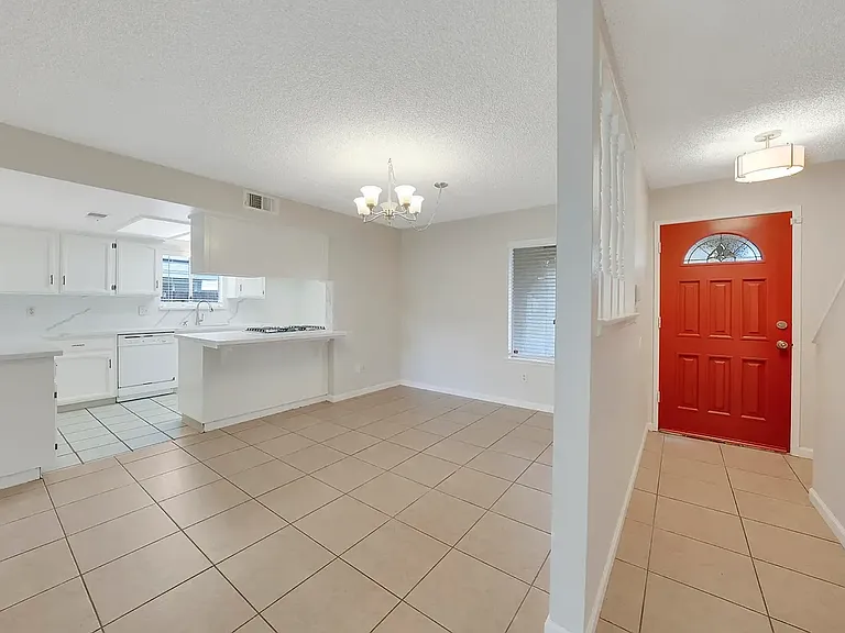 2297 N Polk St — Photo 16