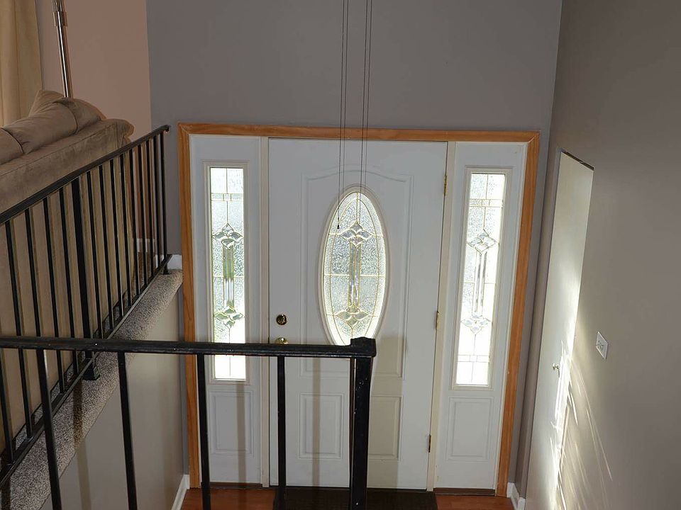 1st image of 839 Summerfield Dr