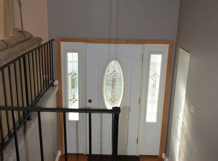 839 Summerfield Dr, Roselle, IL 60172