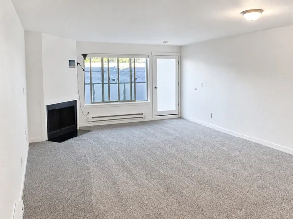 7309 Sand Point Way NE Unit 836, Seattle, WA 98115