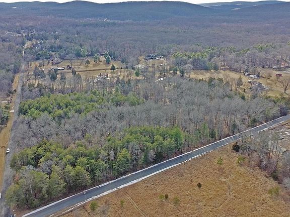 4th image of 16601 Gaines Rd