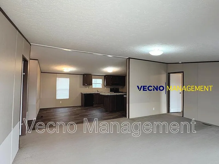 842 Corinne Dr #21 — Photo 4
