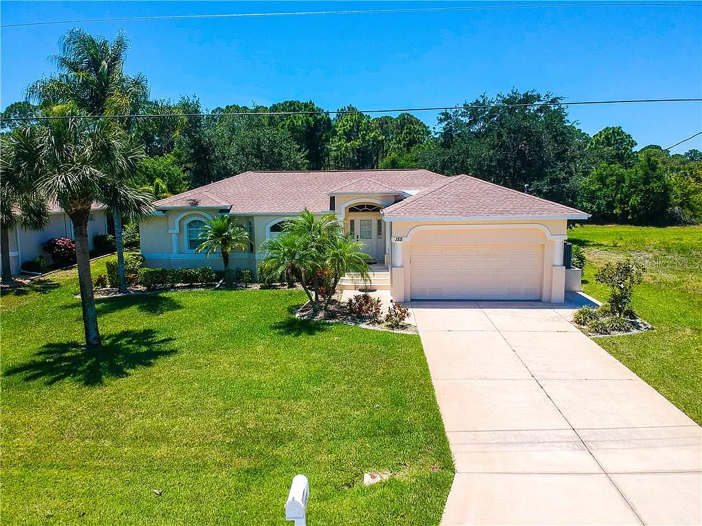 3 bed, 2.0 bath, 1598 sqft, $4,500 — Photo 2
