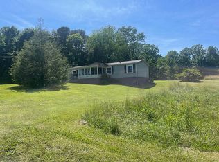 92 Hess Rd, Fayetteville, WV 25840