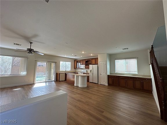 5th image of 9217 Placer Bullion Ave