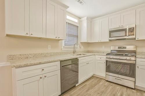 4th image of 1442 Hillside Pl SE