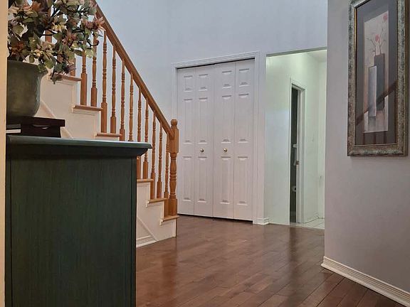 3rd image of 1655 Jobin Cres