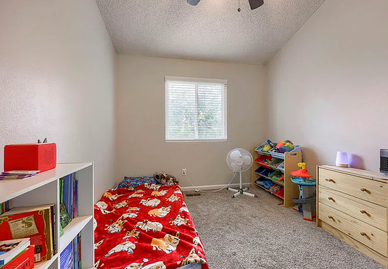 4540 Bramble Ln — Photo 14