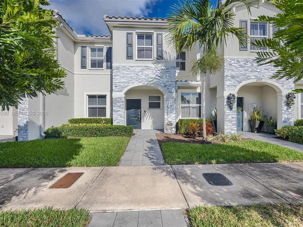 2713 SE 15th St, Homestead, FL 33035