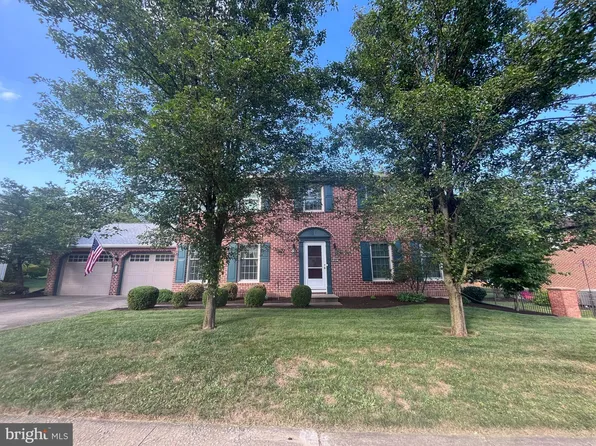 402 Cherokee Dr, Mechanicsburg, PA 17050