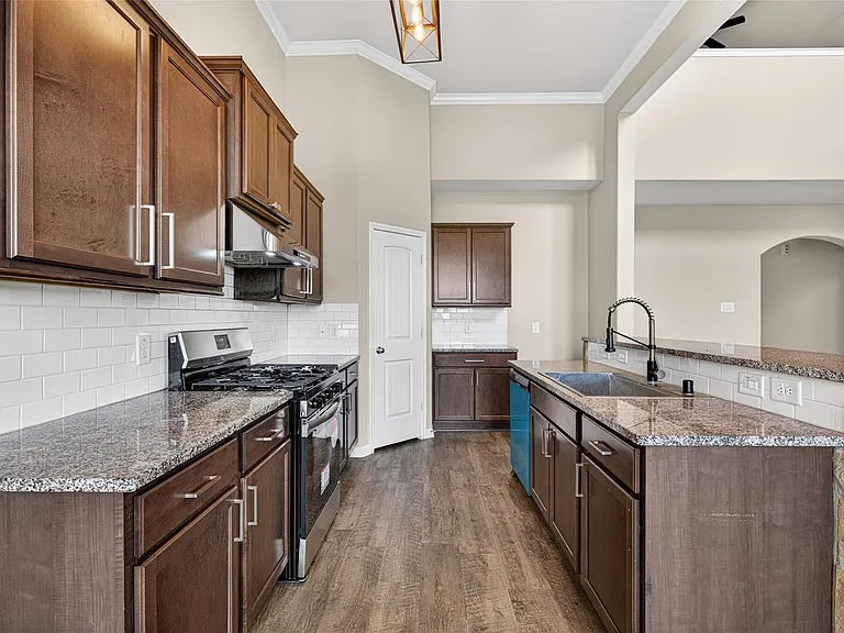 7703 Lehman Rd — Photo 10