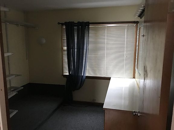4th image of 215 Sedgwick St #2