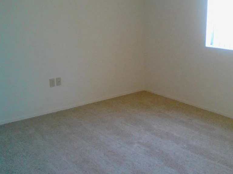1492 W Belfry Ct — Photo 17