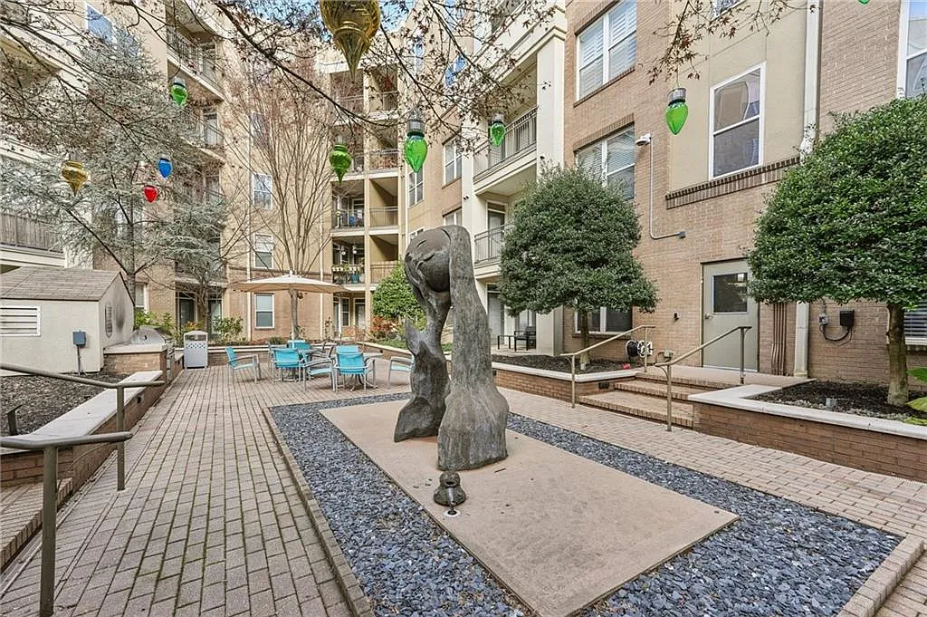 1 bed, 770 sqft, $1,675 — Photo 3