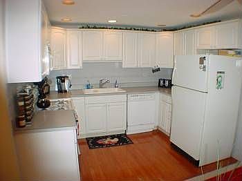 4th image of 1043 Tobey Ct
