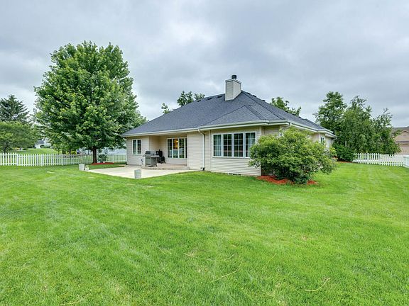 3rd image of 4007 W Cypress Ln