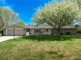 5044 Dobbs Dr, Dayton, OH 45440