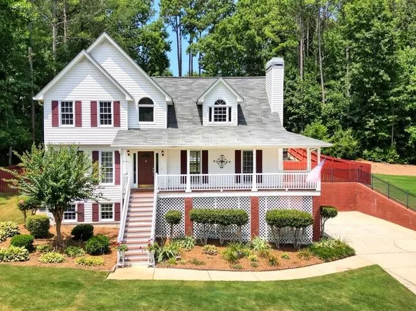 560 Warrenton Dr, Douglasville, GA 30134