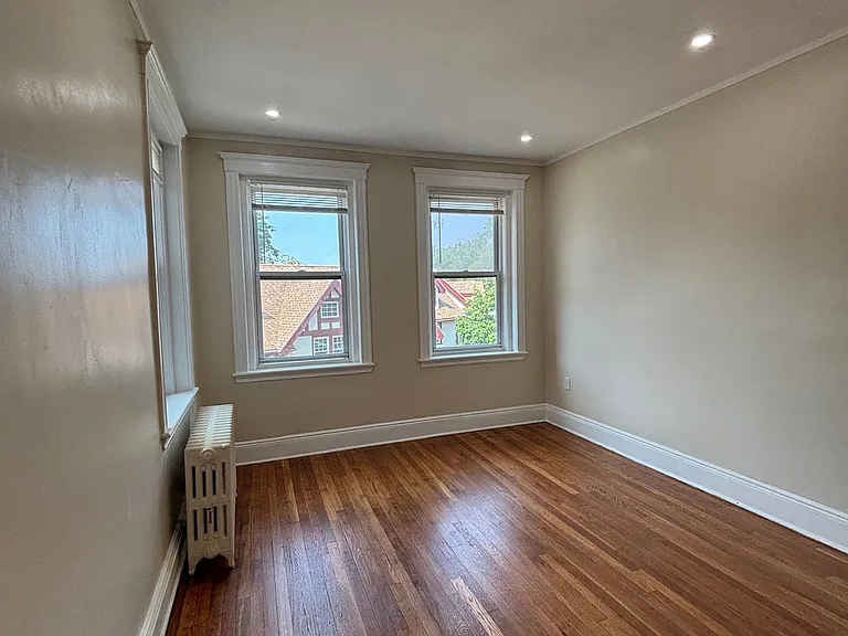 84 Sutherland Rd #14 — Photo 5