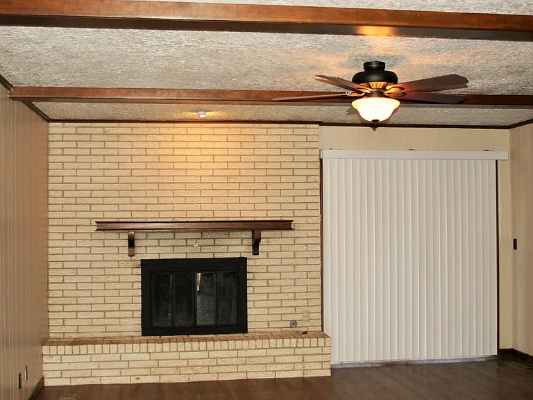 4019 Coventry Ln — Photo 4
