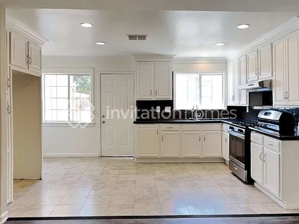 7794 Cole Ave, Highland, CA 92346