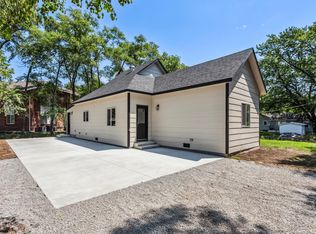 228 E Pine St, Hesston, KS 67062