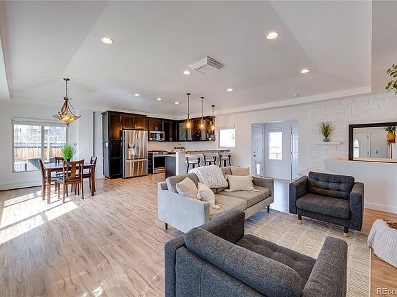 3rd image of 6811 W 48th Avenue