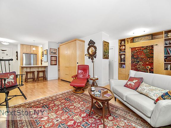 4th image of 411 E 57th St APT 2C