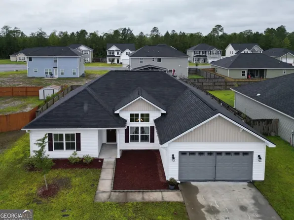 571 Rutledge Dr, Hinesville, GA 31313