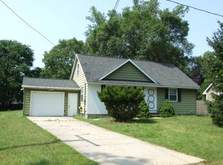 3525 Roosevelt Rd, Muskegon, MI 49441