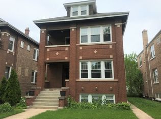 5136 W Roscoe St, Chicago, IL 60641