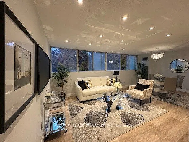 3 bed, $2,700 — Photo 2